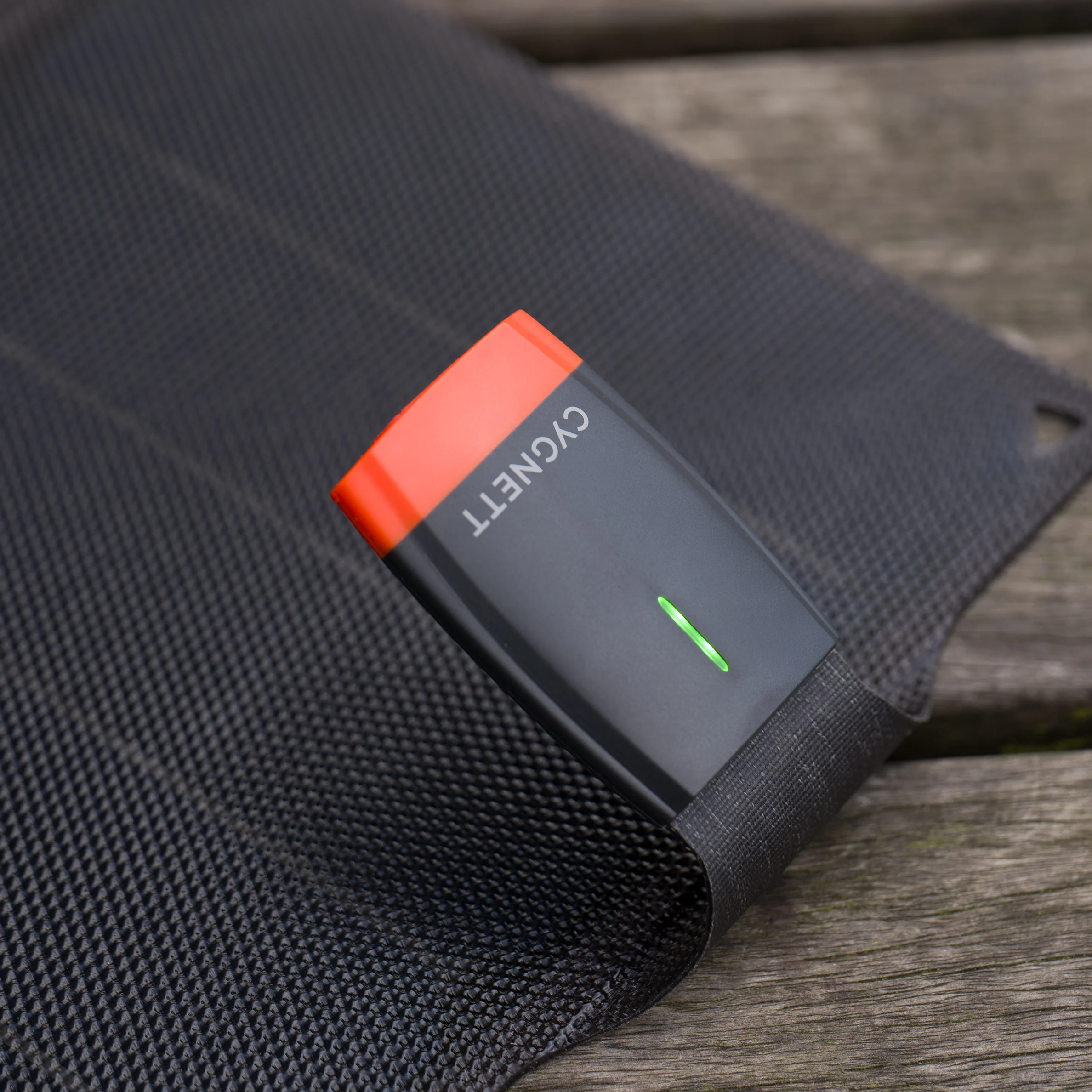 36W Slim Foldable Solar Panel - Image 3