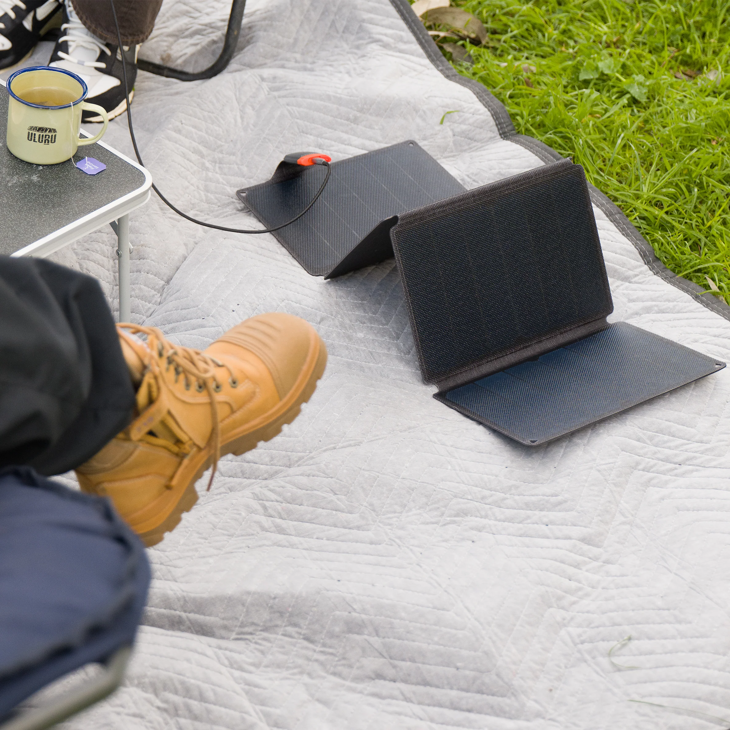 36W Slim Foldable Solar Panel - Image 5